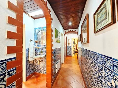 Requintada moradia T6, lote 651m2, em São Domingos de Rana, Cascais