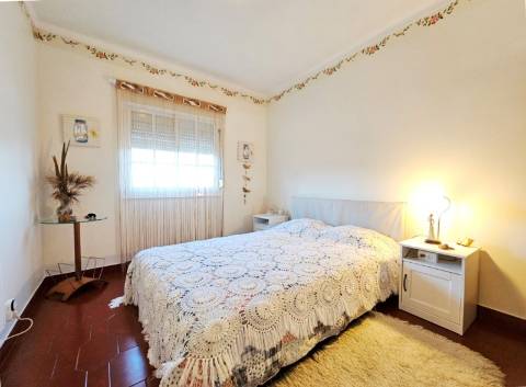 Requintada moradia T6, lote 651m2, em São Domingos de Rana, Cascais