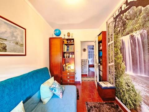 Requintada moradia T6, lote 651m2, em São Domingos de Rana, Cascais