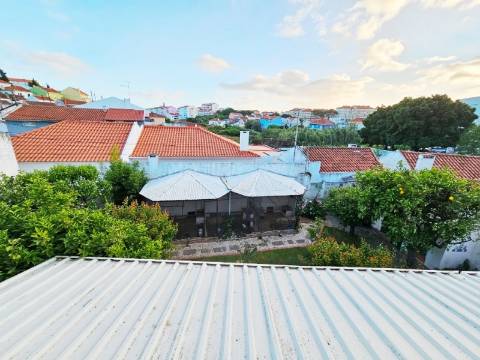 Requintada moradia T6, lote 651m2, em São Domingos de Rana, Cascais