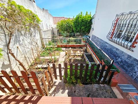 Requintada moradia T6, lote 651m2, em São Domingos de Rana, Cascais