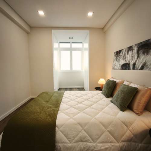 Apartamento T3, Totalmente Remodelado, em Benfica - Lisboa