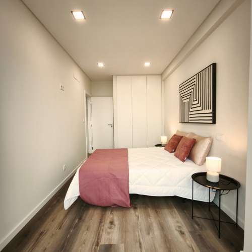 Apartamento T3, Totalmente Remodelado, em Benfica - Lisboa