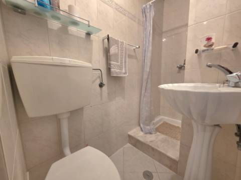 T2 com 116m² e terraço amplo - Espaço raro em Monte Gordo