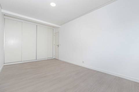 T3 Remodelado como Novo, 2 Varandas , Centro da Serra das Minas