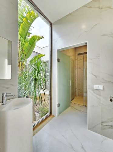 Excelente moradia T4, piscina e amplo jardim, em Peniche