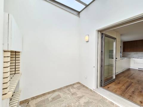 Excelente moradia T4, piscina e amplo jardim, em Peniche