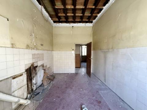 Apartamento T5 duplex, frente marina, na Figueira da Foz