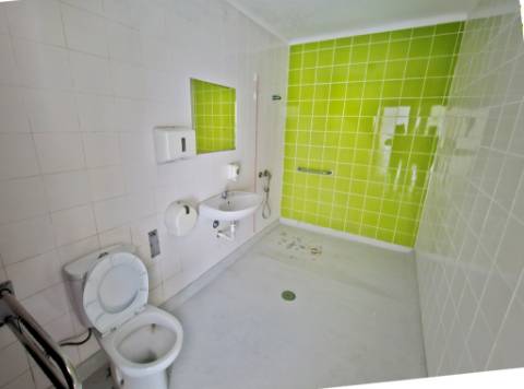 Edifício para Serviços, Residencia Senior com 19 camas e habitação, junto a Aveiras de Cima, Cartaxo