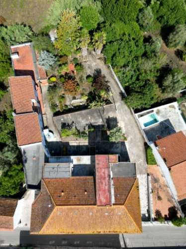 Edifício para Serviços, Residencia Senior com 19 camas e habitação, junto a Aveiras de Cima, Cartaxo