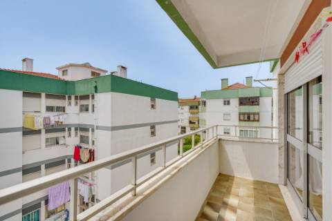 Apartamento T2 na Arroja, Odivelas