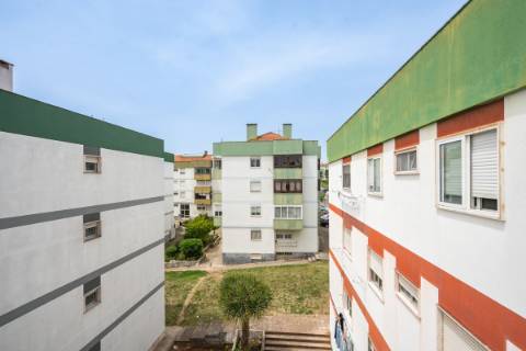 Apartamento T2 na Arroja, Odivelas