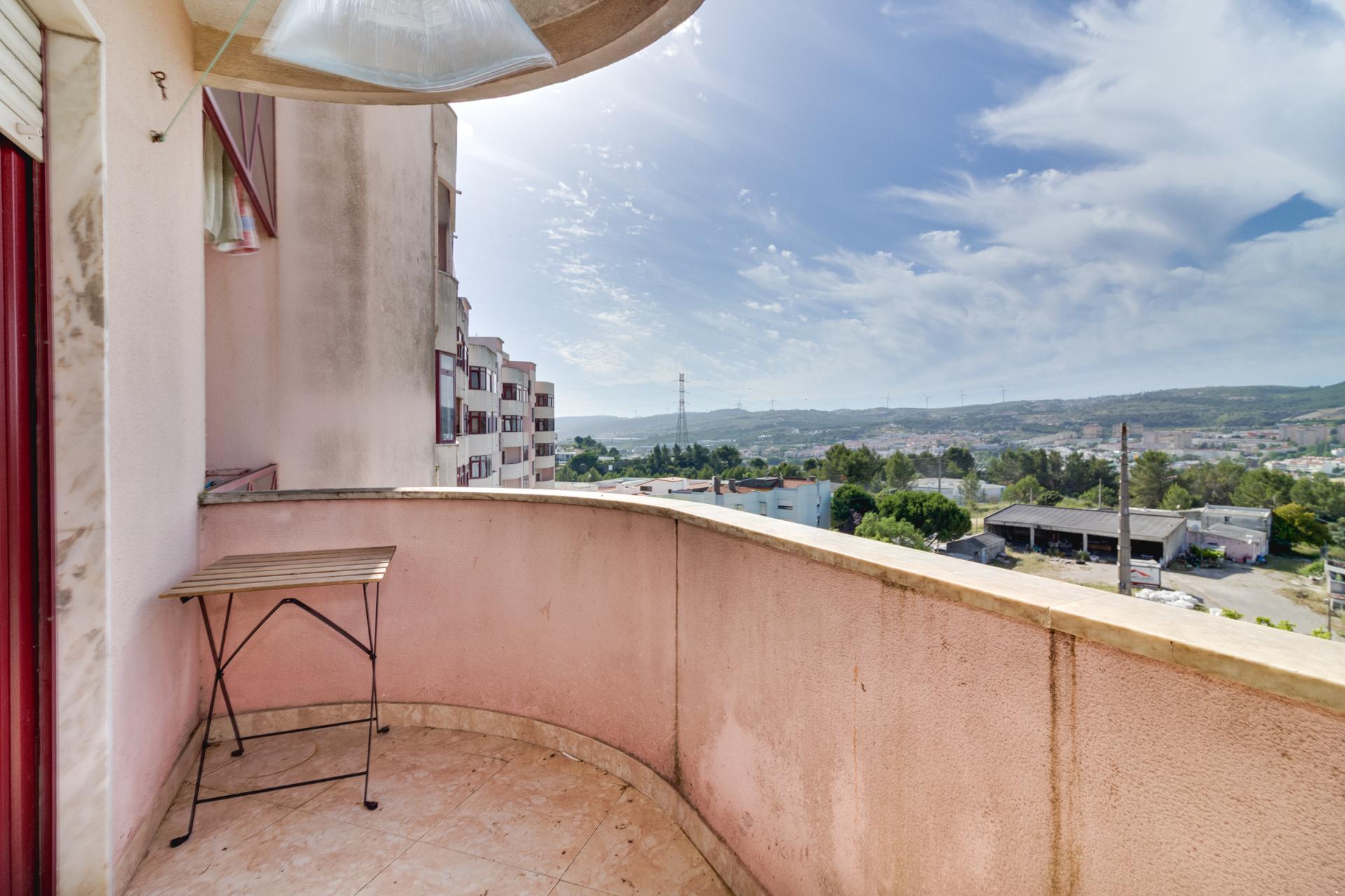 Apartamento T2 em Santa Iria da Azóia