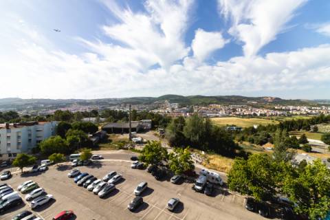 Apartamento T2 em Santa Iria da Azóia