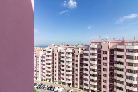 Apartamento T2 em Santa Iria da Azóia