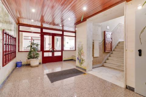 Apartamento T2 em Santa Iria da Azóia
