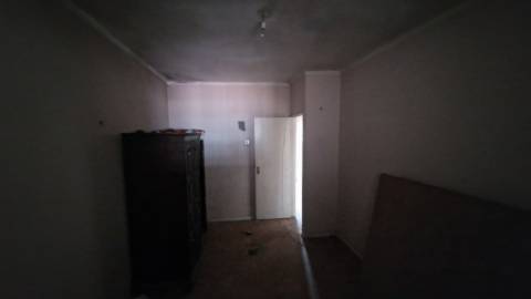 Apartamento T2 para recuperar em Vila Franca de Xira