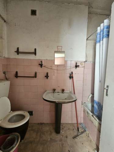 Apartamento T2 para recuperar em Vila Franca de Xira