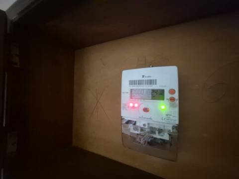 Apartamento T3 para renovar no Carregado