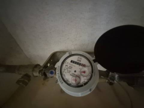 Apartamento T3 para renovar no Carregado