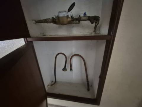 Apartamento T3 para renovar no Carregado