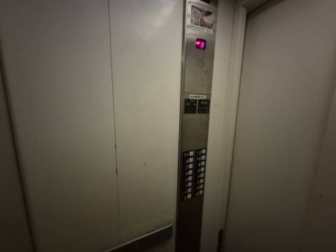 Apartamento T3 para renovar no Carregado