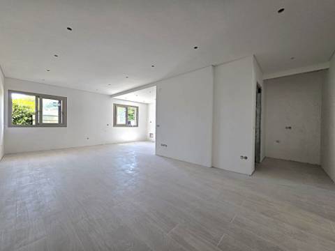 Apartamento T3 Moderno com Estacionamento