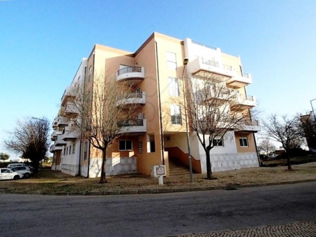 Apartamento T1 para Arrendamento Anual em Tavira - Conforto e Tranquilidade