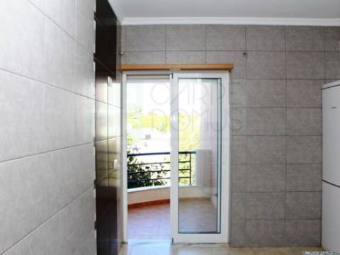 Apartamento T1 para Arrendamento Anual em Tavira - Conforto e Tranquilidade
