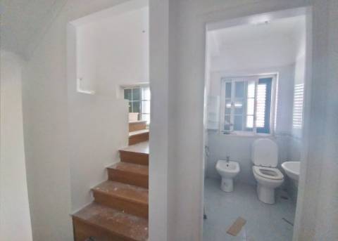 Moradia T5 Bi-familiar em Albarraque, Rio de Mouro