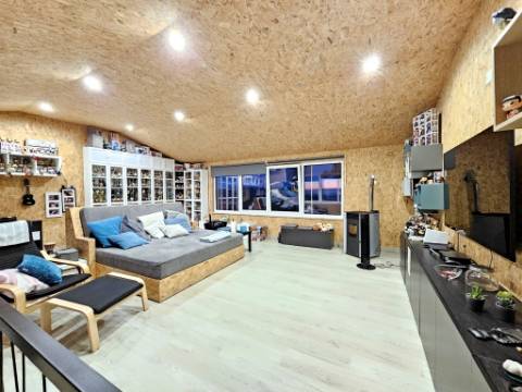 Excelente moradia T4 + 2 com piscina e jardins na Serra Del Rei, Peniche