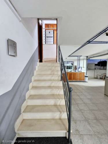 Excelente moradia T4 + 2 com piscina e jardins na Serra Del Rei, Peniche