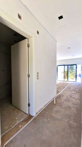 APARTAMENTO T3 NOVO - CONDOMINIO FECHADO - PISCINA - BOX - LOURES