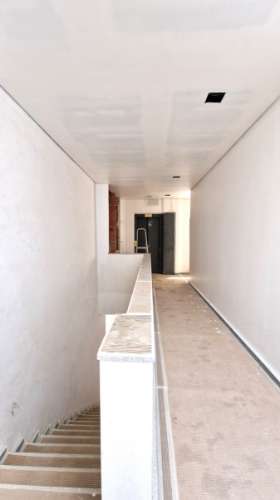 APARTAMENTO T3 NOVO - CONDOMINIO FECHADO - PISCINA - BOX - LOURES