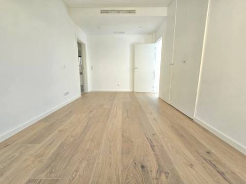 Condominio de Moradias Geminadas com Piscina - Loures