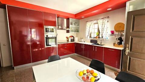 Moradia V4 - Bairro de Santa Maria - Loures.