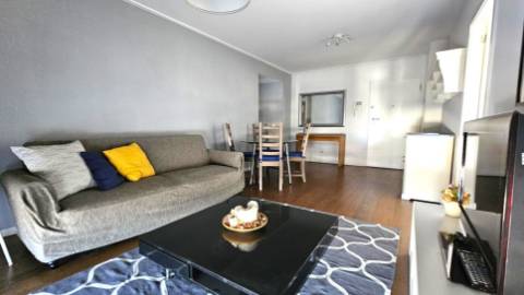 Apartamento T1 - CONDOMÍNIO METROCITY - Mobilado e Equipado.