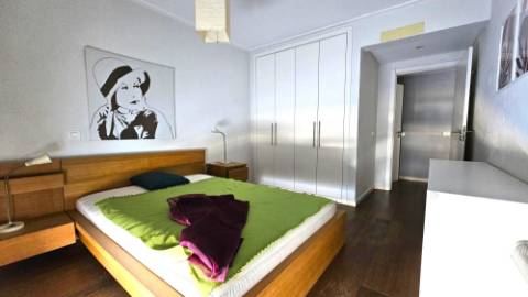 Apartamento T1 - CONDOMÍNIO METROCITY - Mobilado e Equipado.