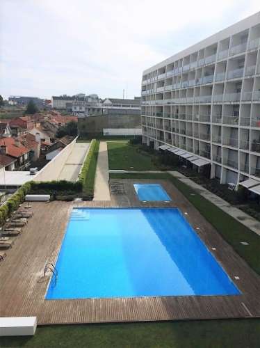 Apartamento T1 - CONDOMÍNIO METROCITY - Mobilado e Equipado.