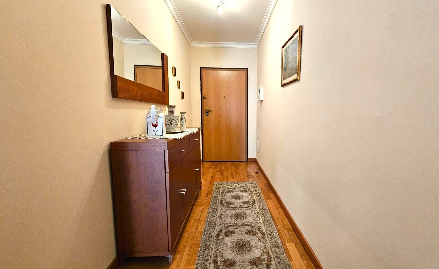 Apartamento T1+1 - Centro do Funchal.