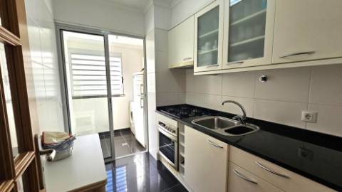 Apartamento T1+1 - Centro do Funchal.