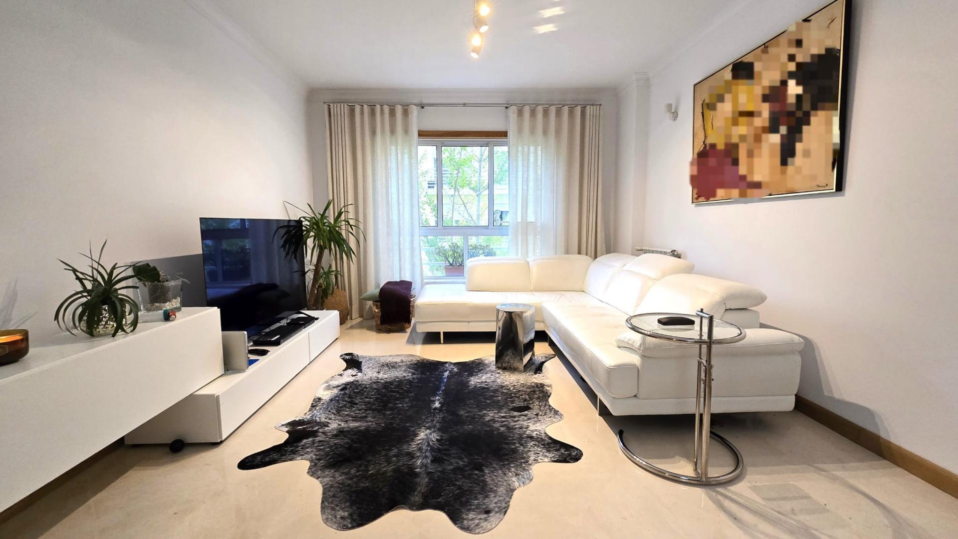 Apartamento T2 - Parque das Nações, zona Sul - Localização privilegiada (Junto à Marina) com parqueamento.