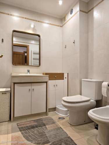 Apartamento T2 - Parque das Nações, zona Sul - Localização privilegiada (Junto à Marina) com parqueamento.