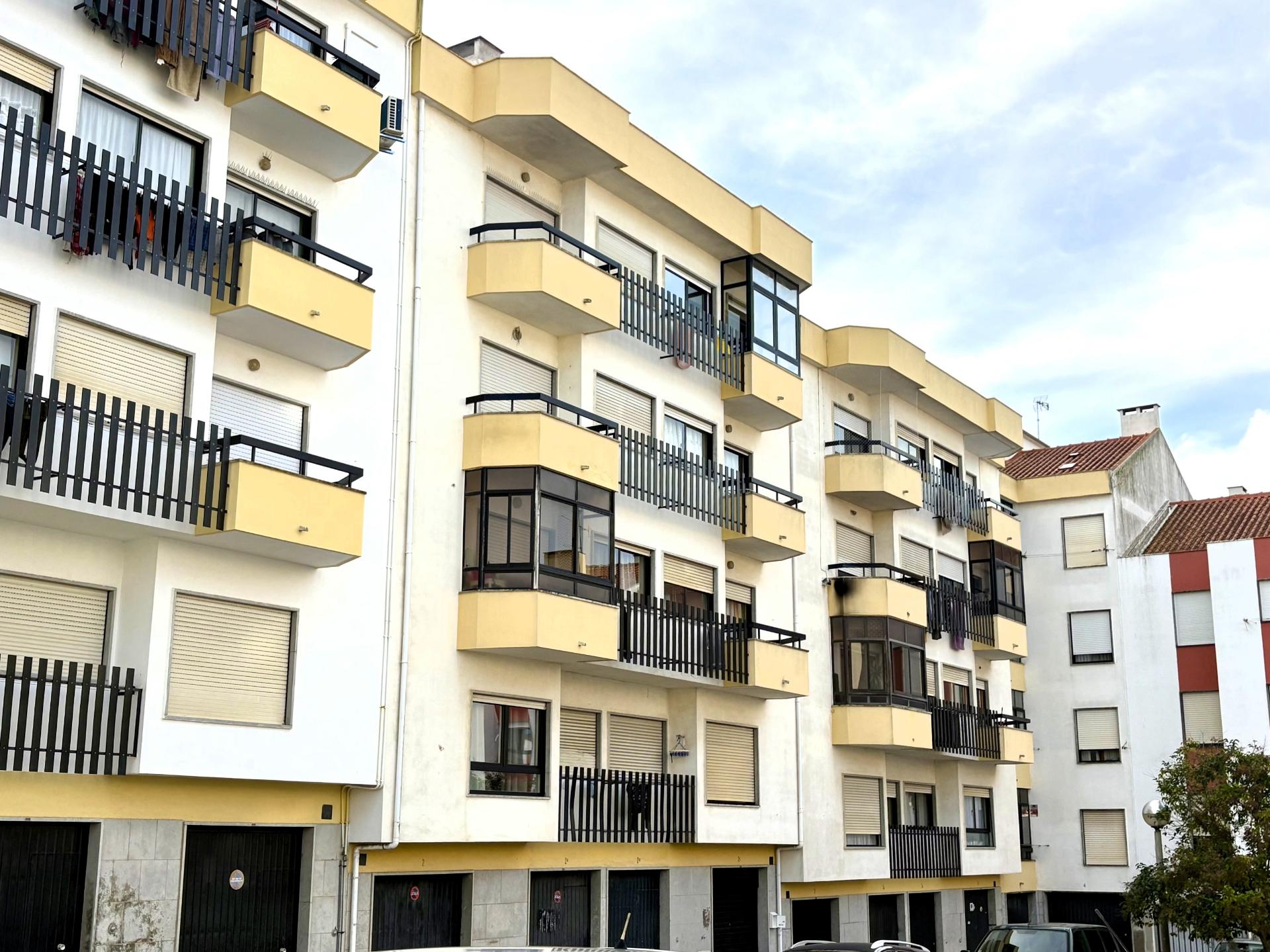 Apartamento T2 - Arrecadação - Lourel