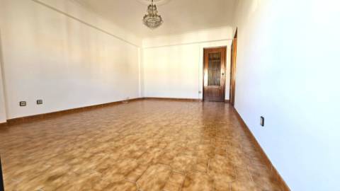 Apartamento T2 - Arrecadação - Lourel