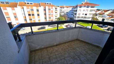 Apartamento T2 - Arrecadação - Lourel