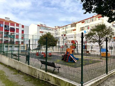 Apartamento T2 - Arrecadação - Lourel