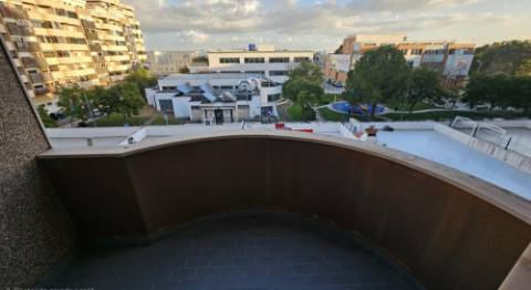 Apartamento T4 - Box - Alverca