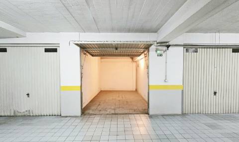 Apartamento T4 - Box - Alverca