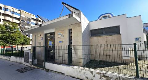 Apartamento T4 - Box - Alverca